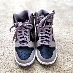 Nike Dunk High Moon Fossil